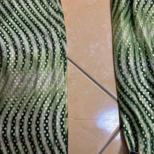 Set top and skirt S/M snake skin pattern green lime new