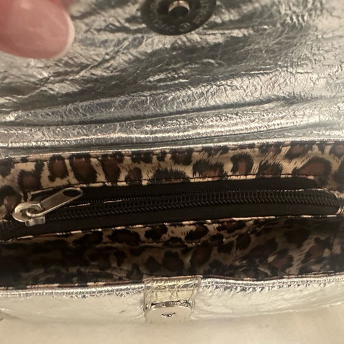 Hunter Handbag used, silver with animal print lining