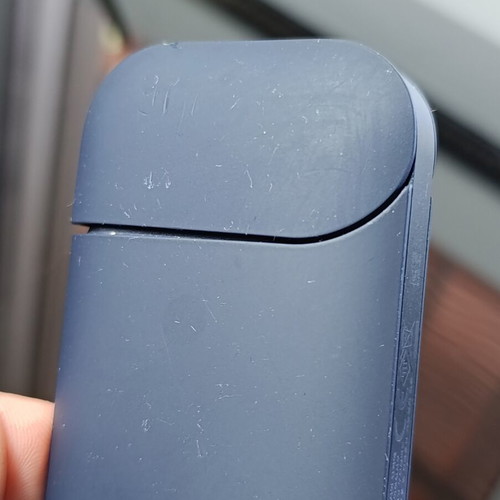 IQOS 2.4 Plus μεταχειρισμένο, σκούρο μπλε με HeatControl™ και Bluetooth