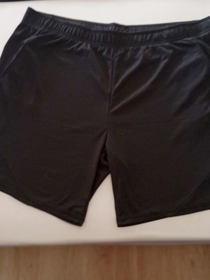 Athletic shorts, size XXL, black