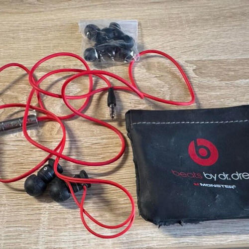 Beats urBeats Monster Edition wired earphones like new, MFI compatible