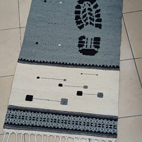Wool rug new, size 142x62 cm