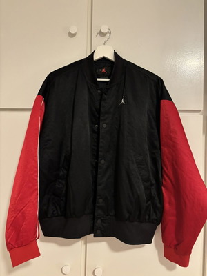 Jordan W J FLT Renegade Core bomber jacket black gym red white
