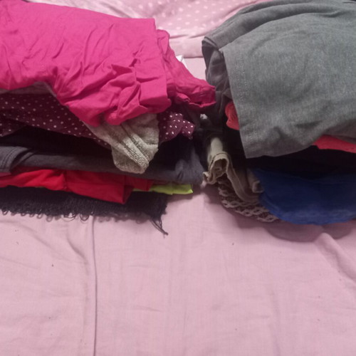 Women's clothing bundle, 19 pieces, mostly size large
