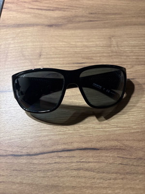 Γυαλιά ηλίου arnette polaroid