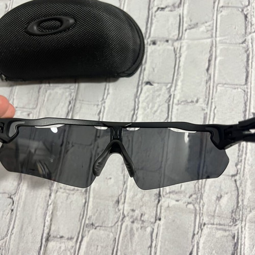 Oakley Radar EV sunglasses like new, polarized, black