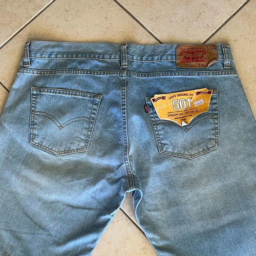 Levis short pants new size 36/34