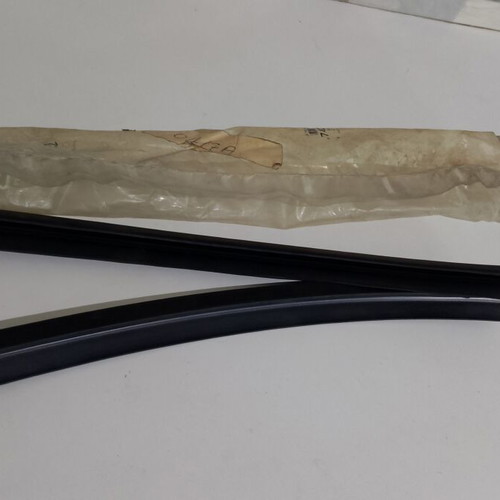 Peugeot 309 GTI bumper seal set of 2 brand new