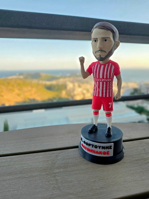 Fortounis 3D Printed Figure with Base and Olympiacos Keychain