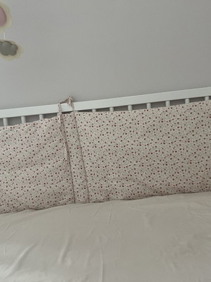 Laura Ashley Baby cotton crib bumper like new, floral design