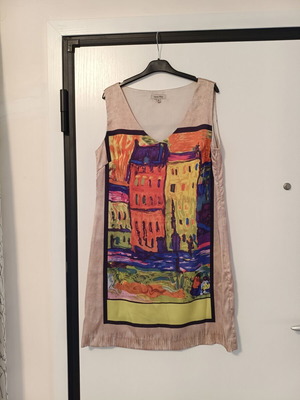 Sweet Miss sleeveless dress like new with colorful artistic print