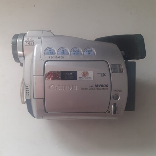 Canon MV600 PAL MiniDV camcorder like new