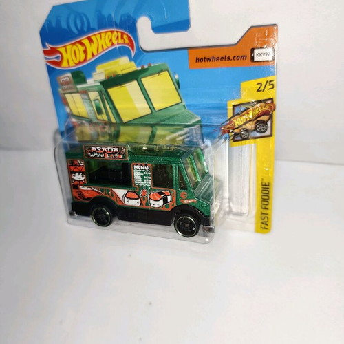 Hot Wheels Diecast Fast Foodie Quick Bite Canteen Truck new
