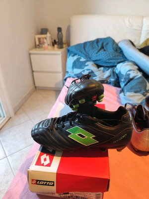 Lotto football shoes size 36 like new, leather