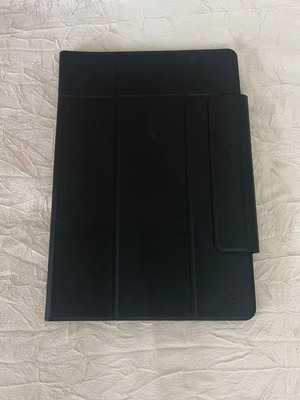 Θήκη Universal CELLULAR LINE για Tablet 9'' έως 11'' μαύρη σαν καινούργια