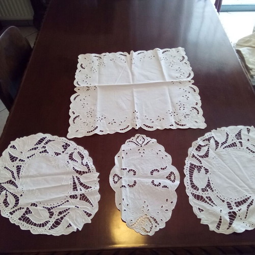 Handmade cutwork doilies set like new