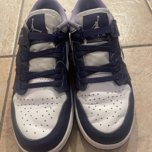 Nike Air Jordan slip-on shoes used, size 35, white with purple details