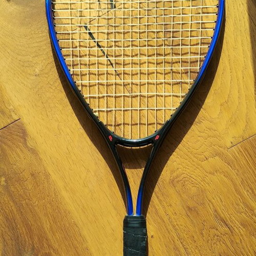 Prince tennis racket used with free case