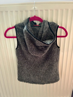 McKinley kids fleece vest like new, grey, size 128 (8 years)