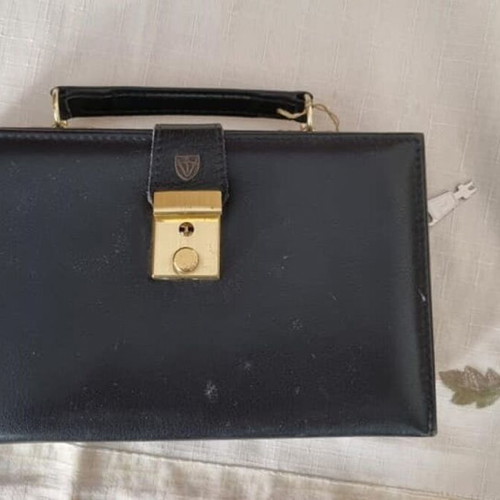 Leather manicure and pedicure tool kit like new