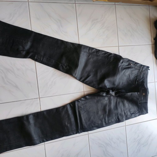 Biker Leather Pants like new, size medium, genuine leather with lining