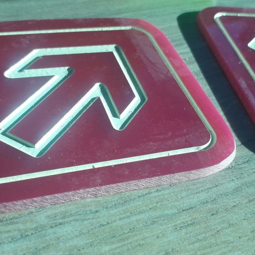 Engraved direction signs used, slanted arrow 10x10 cm