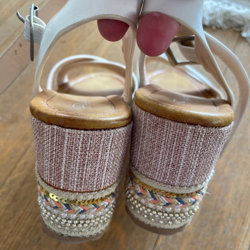 White platform sandals size 37, worn only once, vegan leather