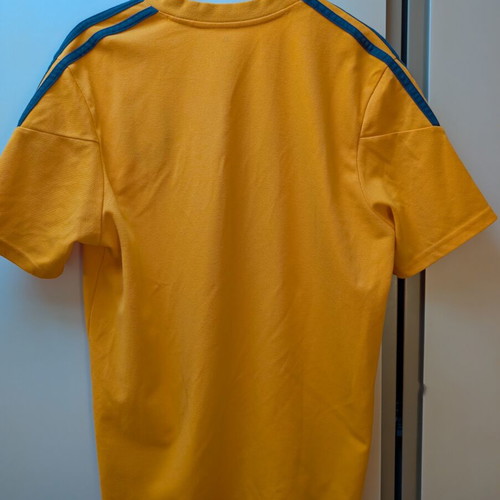 Leeds 2022-23 Polo Adidas used, size medium, orange