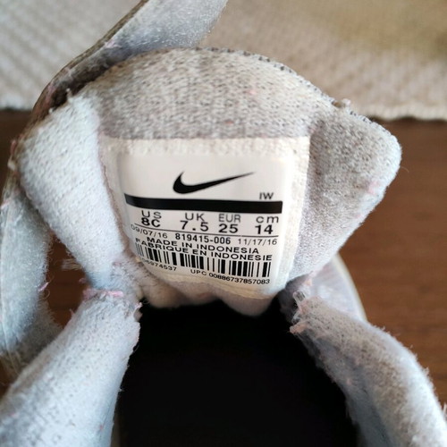 Nike kids athletic shoes like new, gray, size 25 with velcro