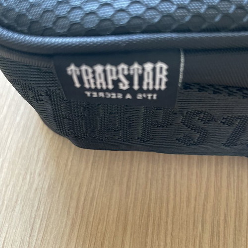 Trapstar Irongate T crossbody bag, black