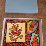 Winnie the Pooh giftbox with painted cardboard and stones
