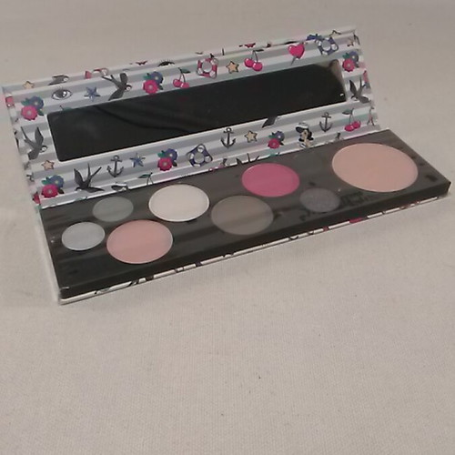 Makeup palette in case new