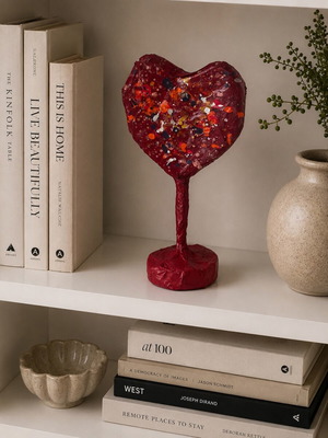 Pier-Mâché Heart Sculpture like new, handmade from museum shop