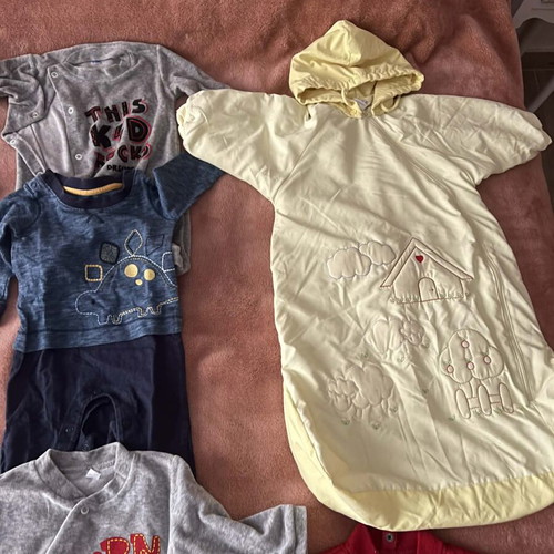 Baby clothes like new, pack of 65 pieces boys (0-9 months)