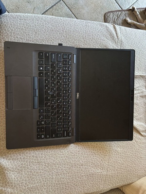 Dell Latitude 5400 laptop like new, 14-inch, Intel Core i5, 16GB RAM, 500GB SSD