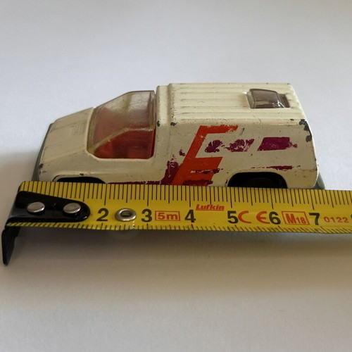Hot Wheels 1990 Inside Story Van used