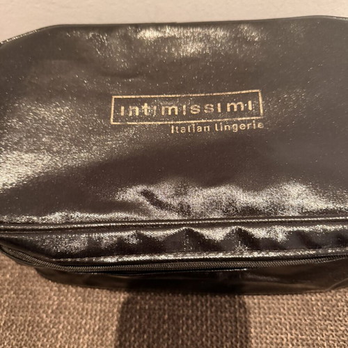 Intimissimi Underwear Case like new, ideal for travel and storage
