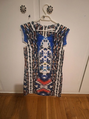 See U Soon multicolor dress small like new, comfortable