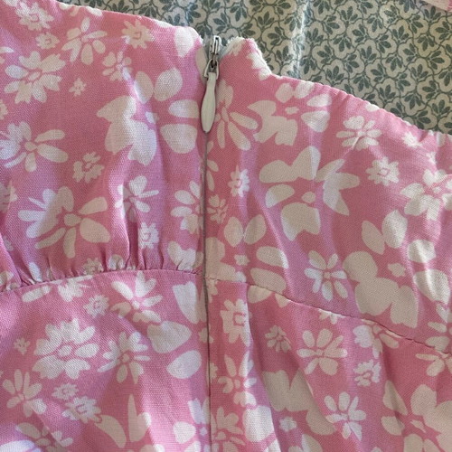Bershka floral summer dress with front tie, size M, like new