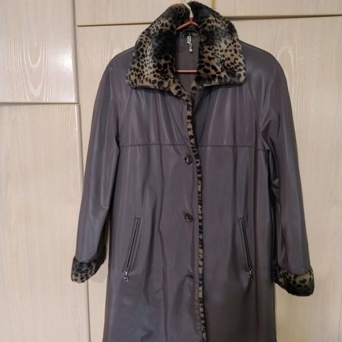 Leather coat with faux fur like new, brown