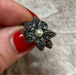 δαχτυλίδι ασημένιο 925 με μαργαριταρι κ μαρκασιτες vintage