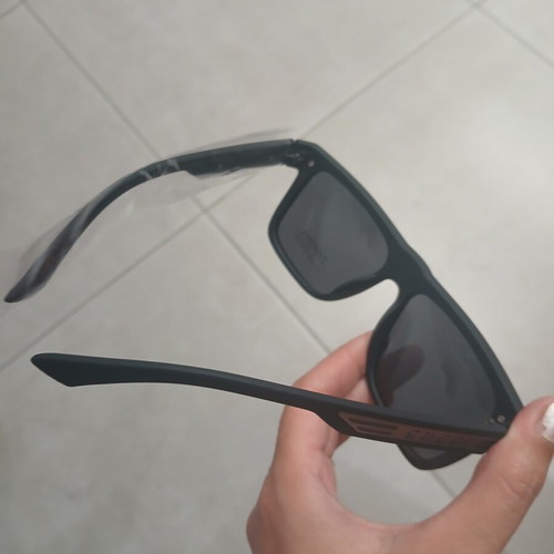 Black sunglasses new with polarized lenses