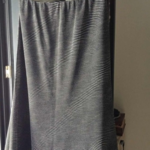 Muslin skirt black and white satin lining size M like new