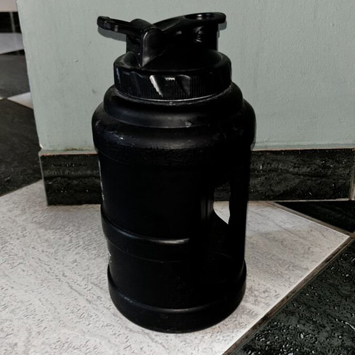 Gym Bottle used, 2.5L black with handle
