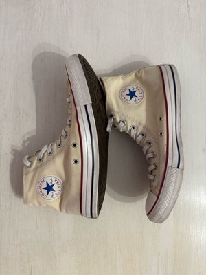 All Star Converse ψηλά μπεζ unisex σαν καινούργια, μέγεθος 42.5