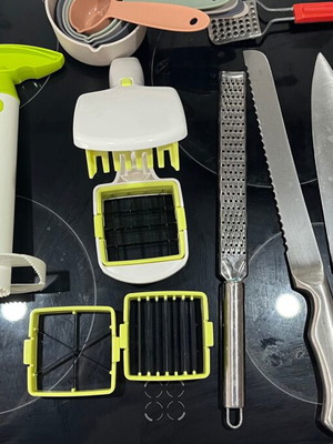 Kitchen tools like new, assorted