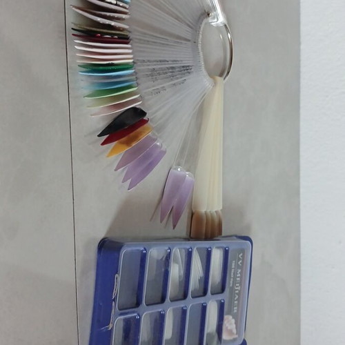 Fake nails used, pack with samples