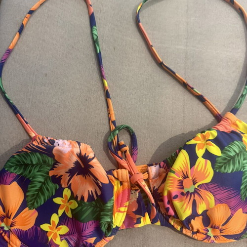 Bikini with Tropical Pattern Large used, colorful