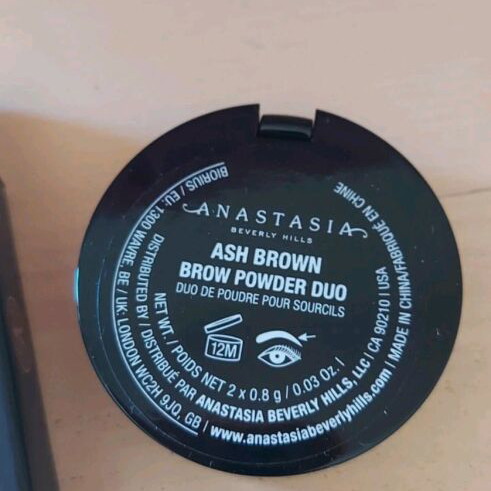 Anastasia Beverly Hills Brow Powder Duo new