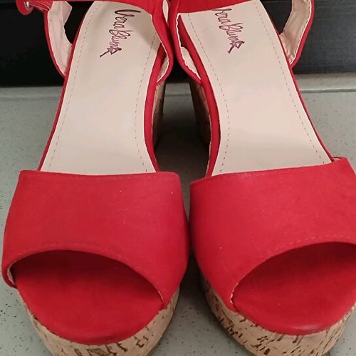Vera Blum red platform shoes like new, size 39